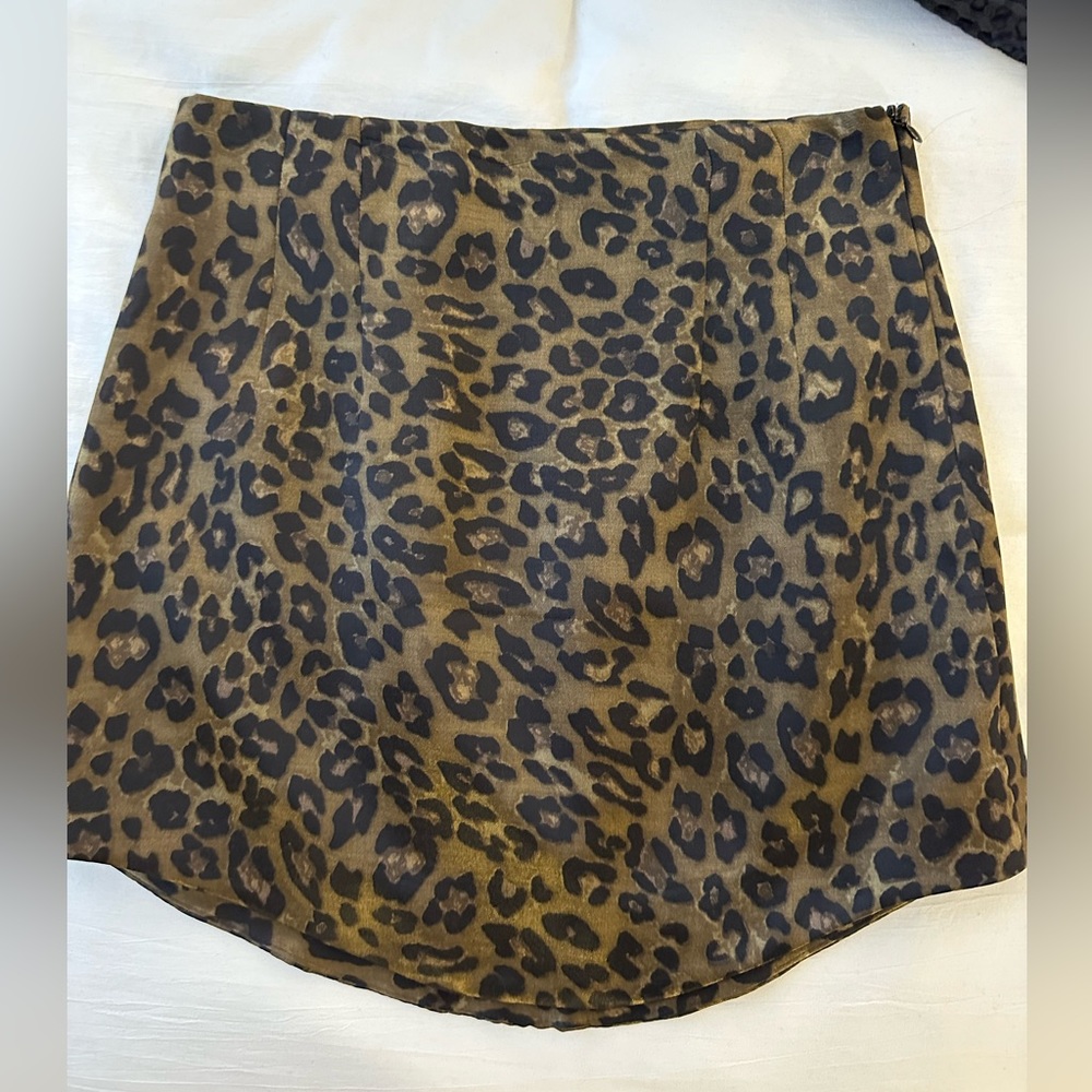 Zara satin leopard cheetah skirt